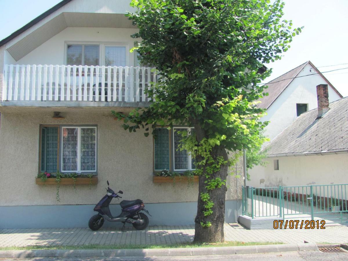Jasmin Apartman Balatongyorok Exterior photo